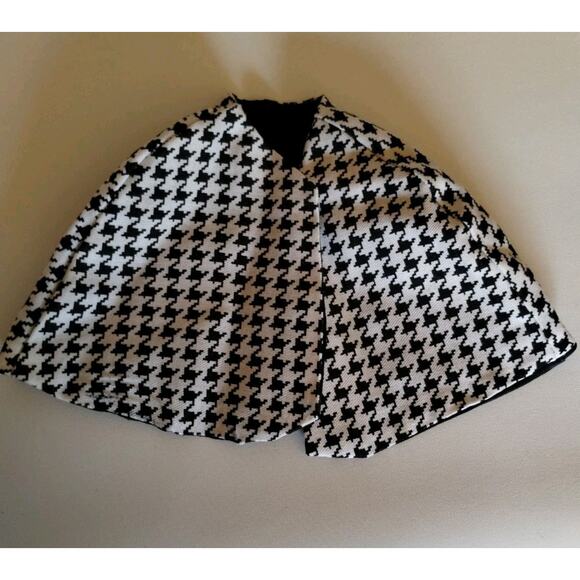 Variety of Clothes with Wider and Smaller Sizes than Ba*bie - Picture 2 of 16